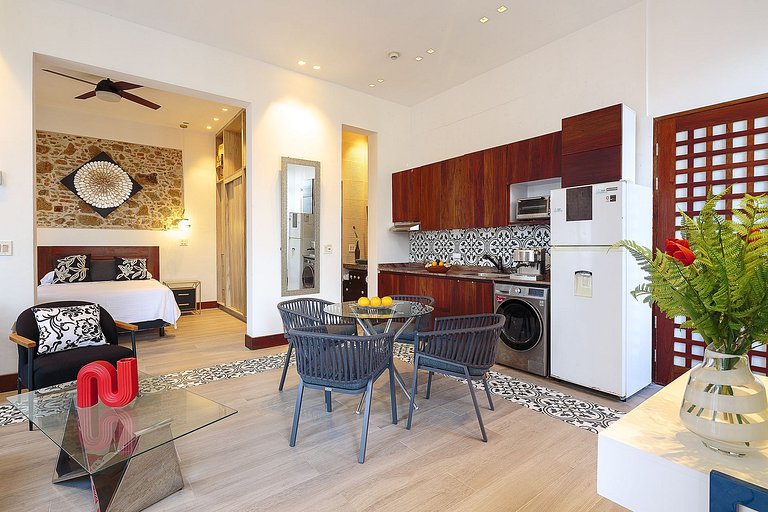 Villas La Fontana Spacious ApartaSuite - Pool 101