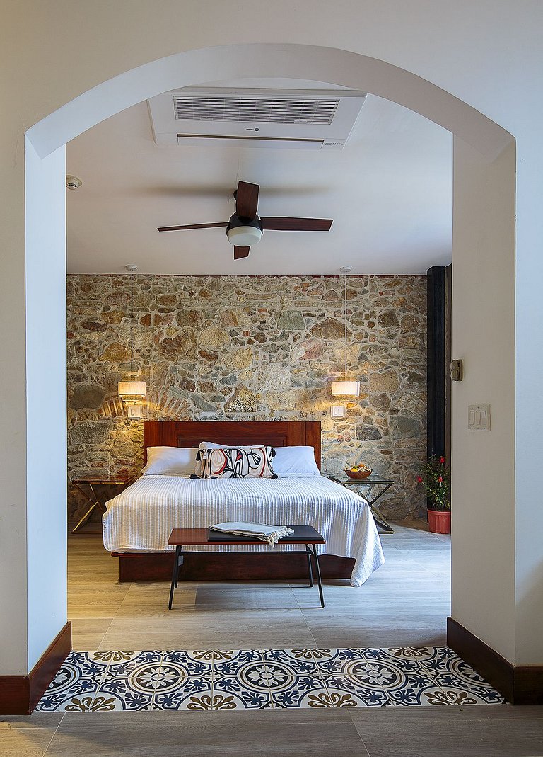Villas La Fontana Spacious ApartaSuite - Pool 202