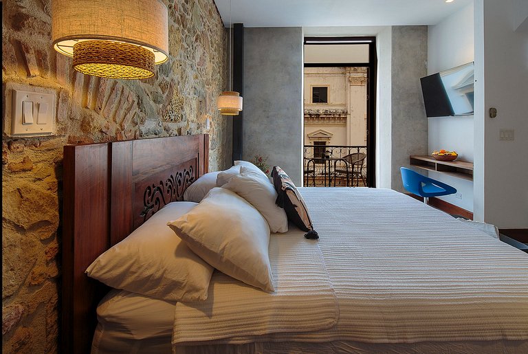 Villas La Fontana Spacious ApartaSuite - Pool 202
