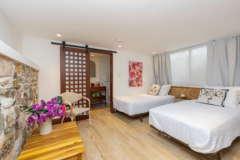 Villas La Fontana Spacious ApartaSuite - Pool 203