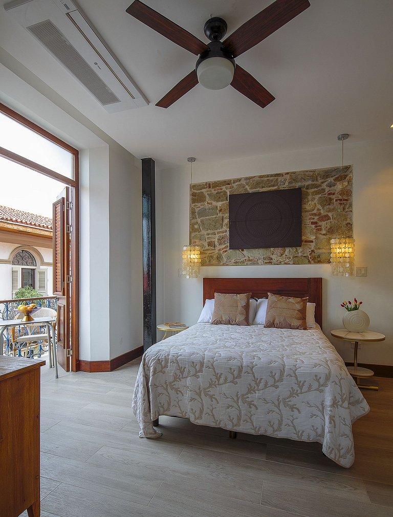 Villas La Fontana Spacious ApartaSuite - Pool 201