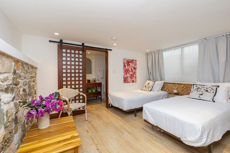 Villas La Fontana Spacious ApartaSuite - Pool 203